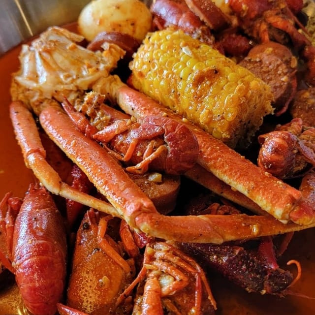 Snow Crab Legs & Crawfish.