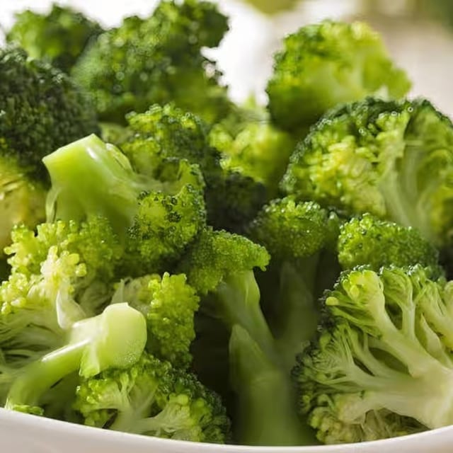 Steamed Broccoli (S).