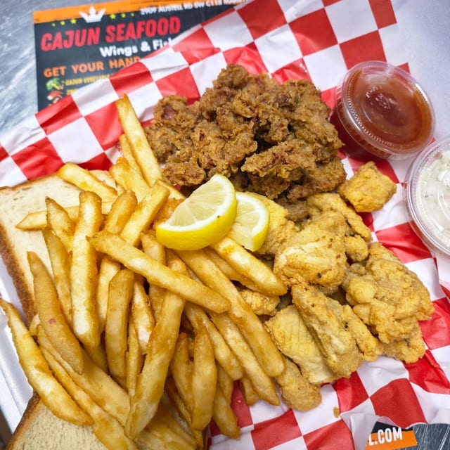 C3 ：Catfish Nugget & Chicken Gizzards.