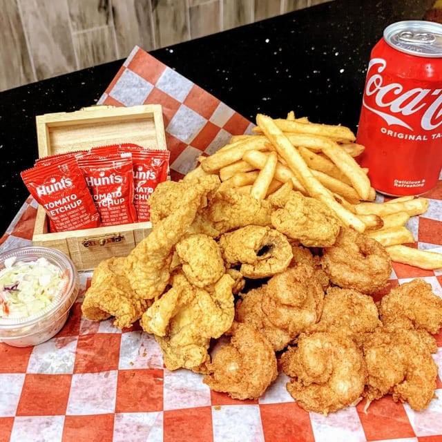 C2 ：Catfish Nugget & Shrimp（10 Pcs）.