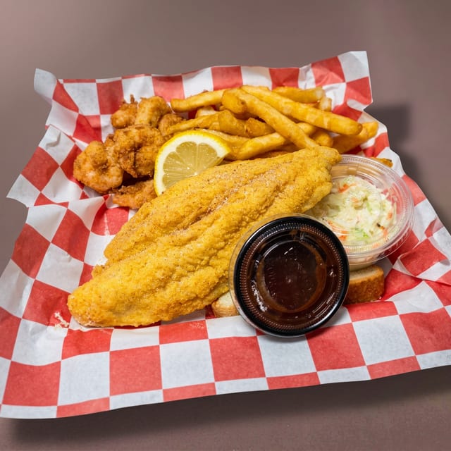 C5：Catfish (1 Pcs) & Shrimp (10 Pcs).